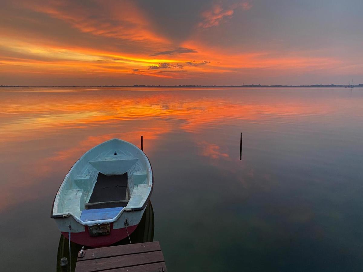 Ferienhaeuser Boddenstrand Wiek auf Rügen Esterno foto